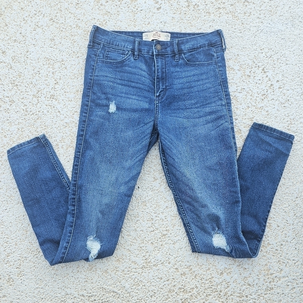 Hollister Super Skinny High-Rise Blue Jeans 28W 31L Size 7 distressed light wash